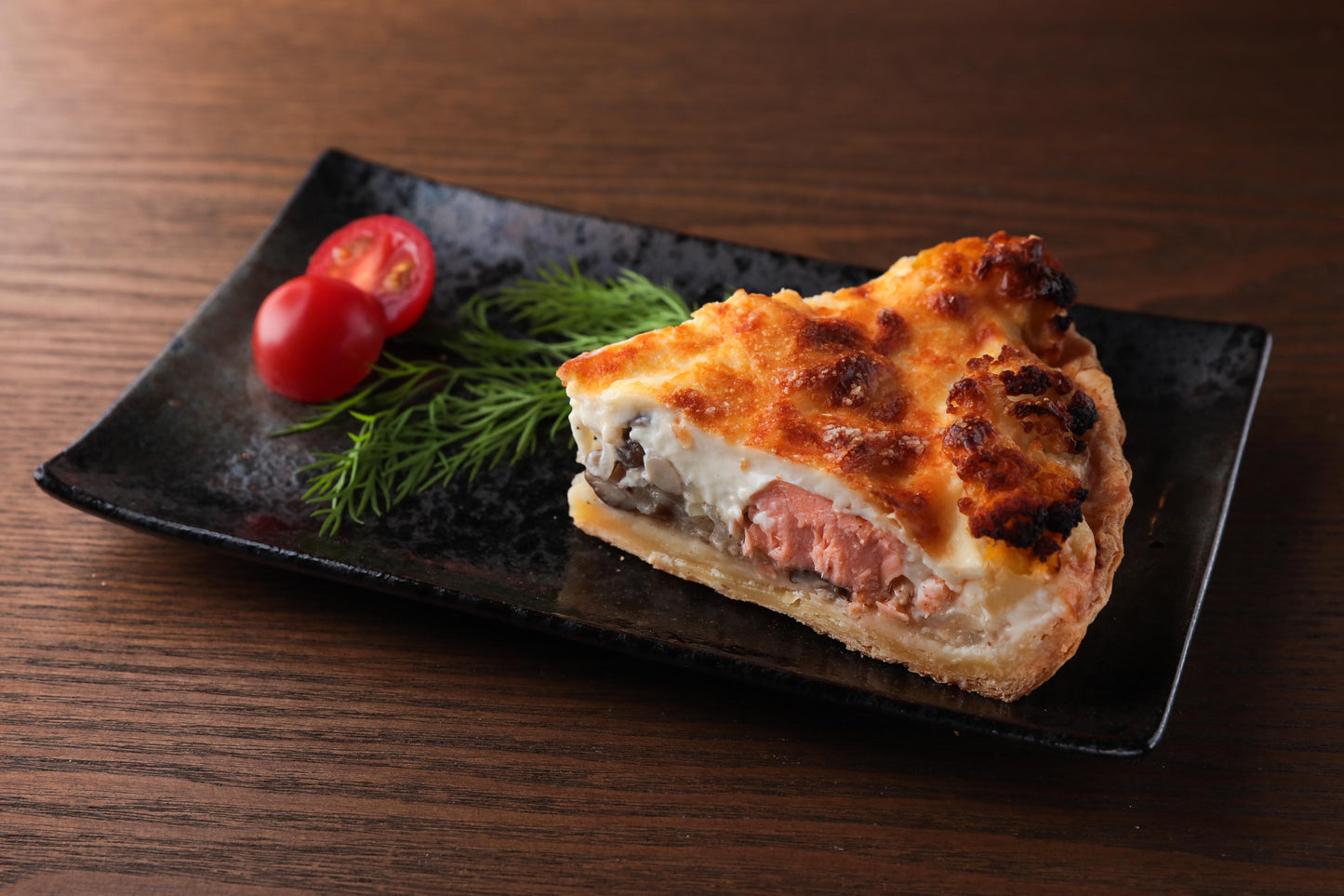 ⑰【季節・秋】秋鮭と茸のホワイトソースキッシュ