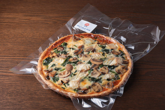 ⑱【季節・冬】ちぢみほうれん草と茸とベーコンのカマンベールキッシュ