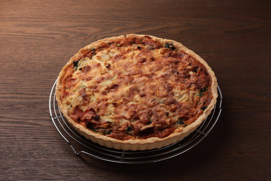 ①【定番】ほうれん草とベーコンのキッシュ